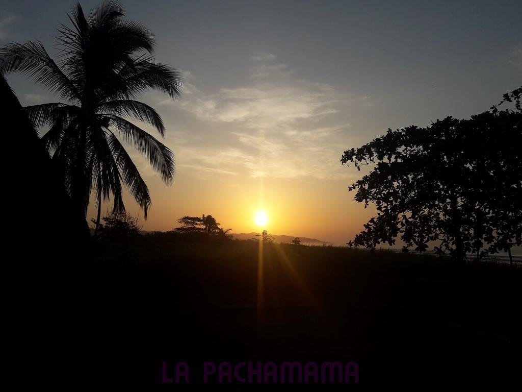 Hostal Pachamama Isla de Canas Exterior photo